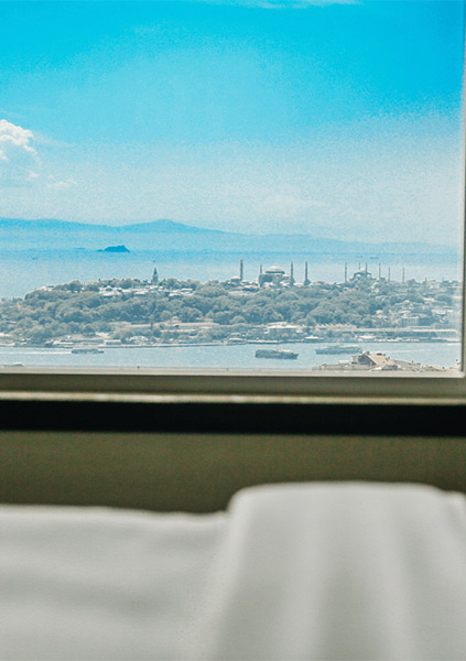 the-marmara-taksim-anasayfa-bosphorus-view-card.jpg