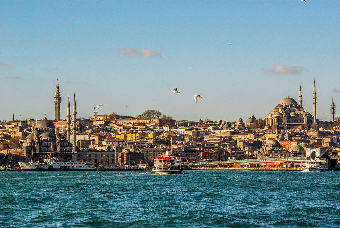 İstanbul'un canlı atmosferine dalarken, lüks şekilde konaklayıp rahat zaman geçirme fırsatını yakalayın.