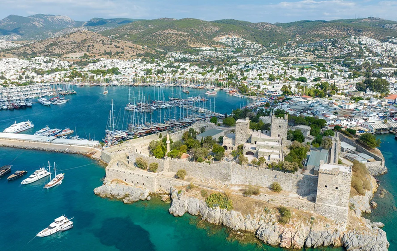 Bodrum'un Marinalarında Gezinmek: Tarihle Lüksün Buluştuğu Noktalar