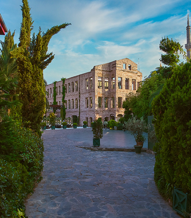 the-marmara-hotels-facilities-zeyrek-cinili-hamam-detail-galeri-d-8-2.jpg
