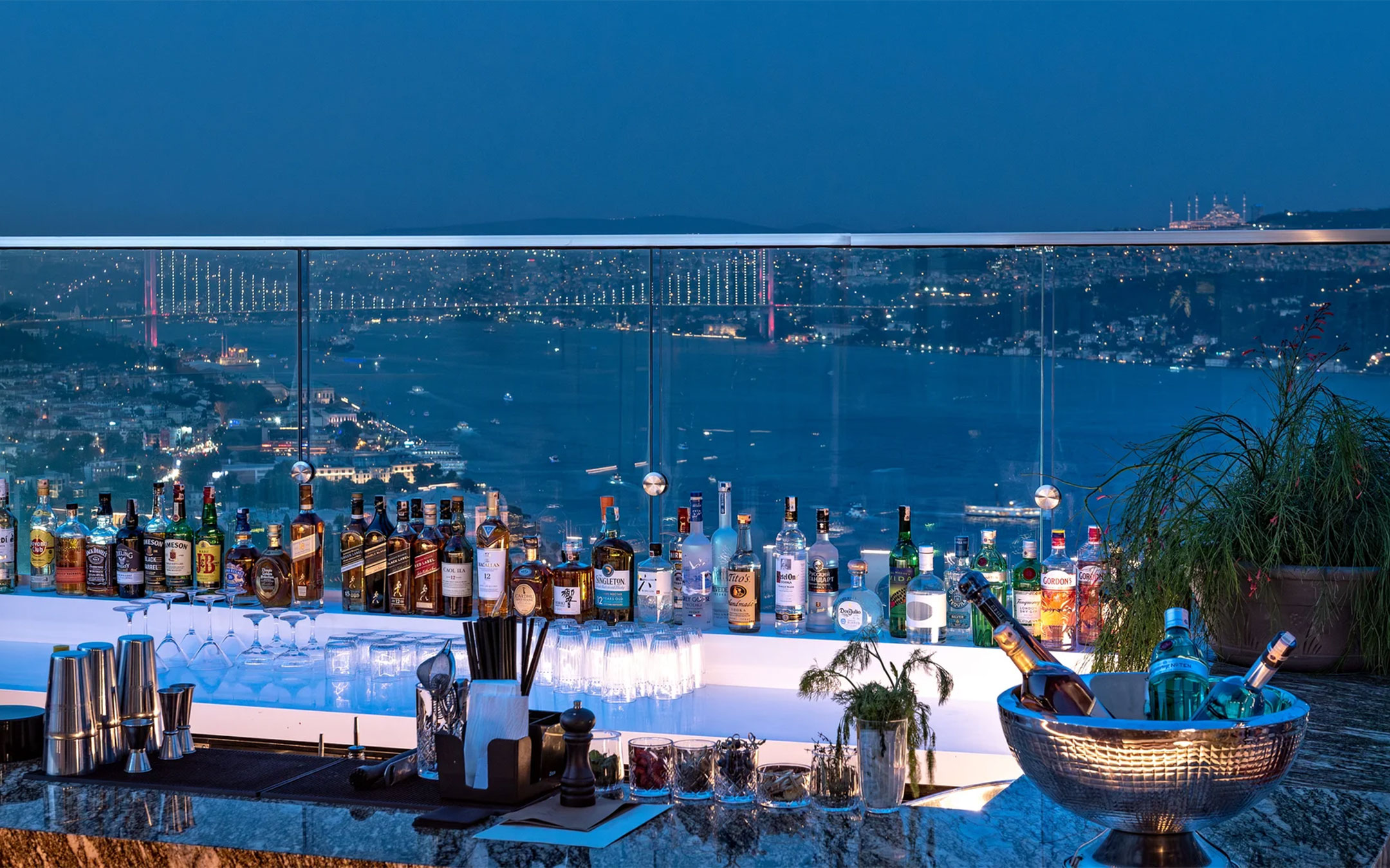 the-marmara-taksim-upperist-banner.jpg