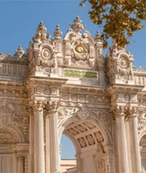Dolmabahçe Sarayı